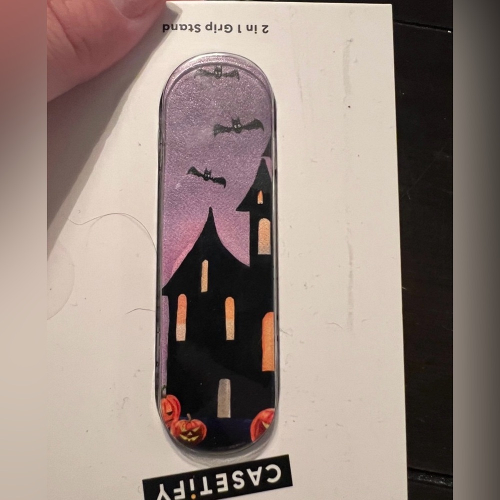 CASETiFY Halloween Haunted House Limited Edition 2-in-1 Grip Stand